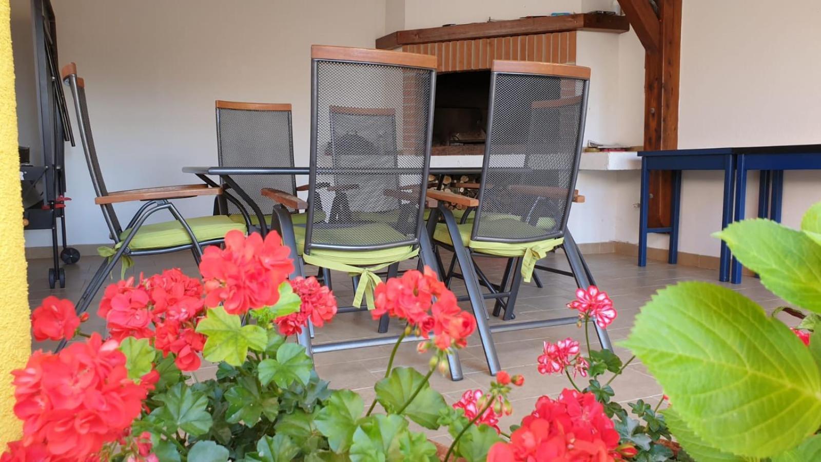 Apartments Luka Pakoštane Buitenkant foto